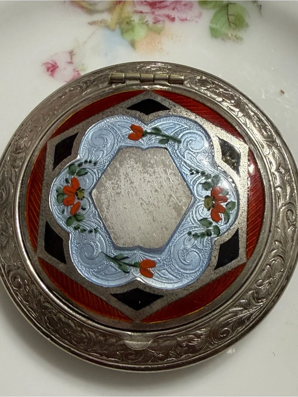 Antique /Vintage  Art Deco Guilloche Compact